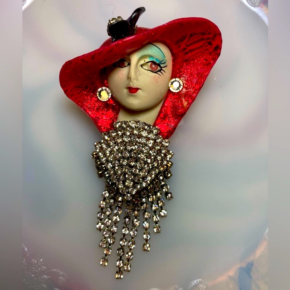 Pendant Brooch Pin DÉCOLLETÉ FACETED CRYSTALS Hand Painted Elegant Lady OOAK Vtg